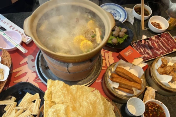董记地摊打边炉