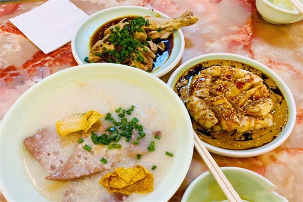 顺德猪杂粥