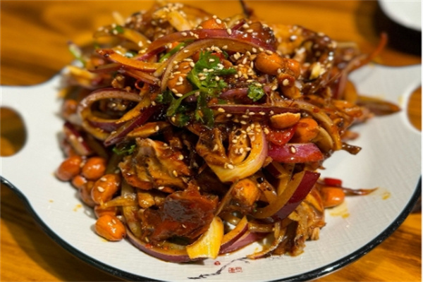 小俩口拌鸡架