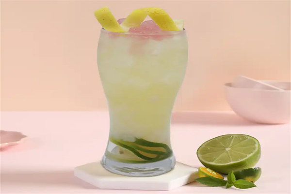 蜜露雪奶茶