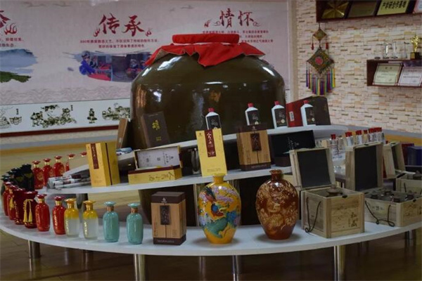 岩博酒业