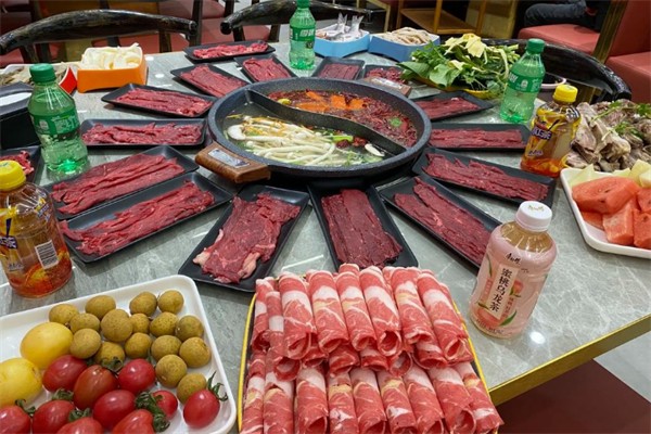 蜀状元鲜切牛肉火锅