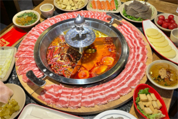 聚味牛香火锅
