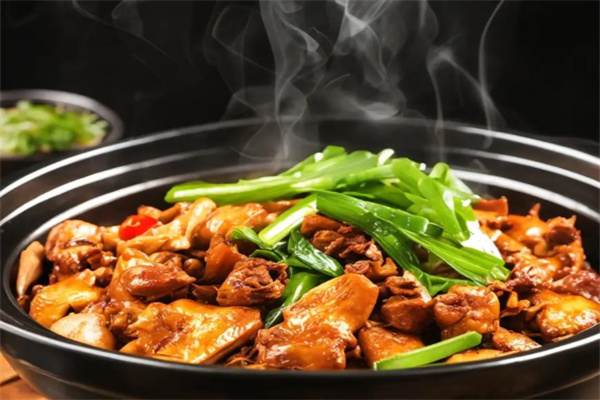 小万重庆鸡公煲 小万重庆鸡公煲