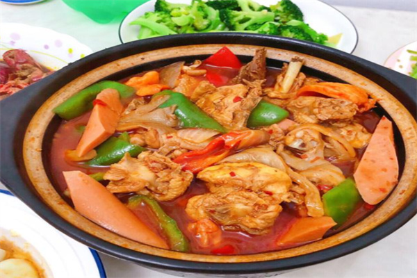 鸡小酱鸡公煲
