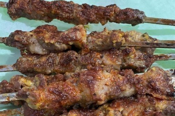 巴汗羊肉串烧烤店