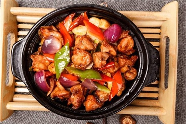 新龙记鸡公煲