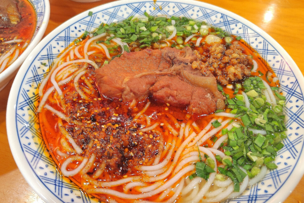 虔诚猪脚米线