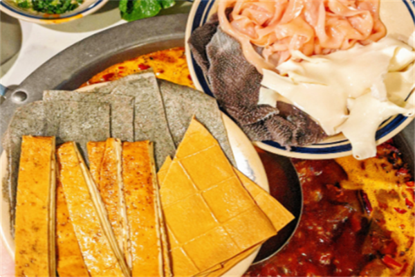 四四方圆豆腐皮火锅 四四方圆豆腐皮火锅
