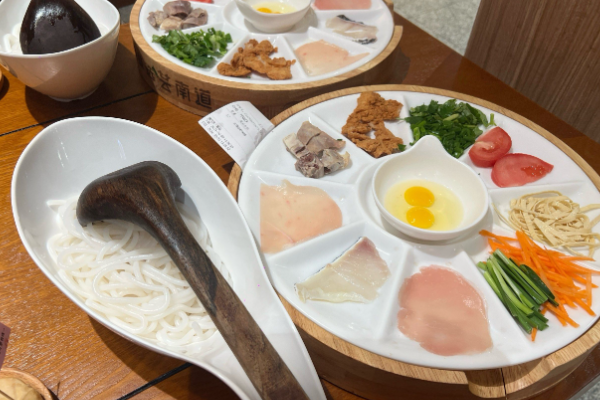 达成过桥米线