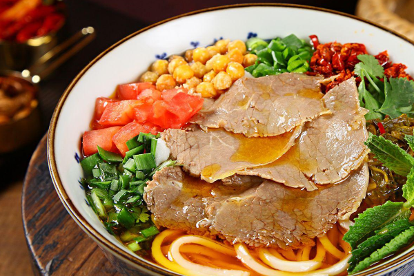 一品花溪牛羊肉米线