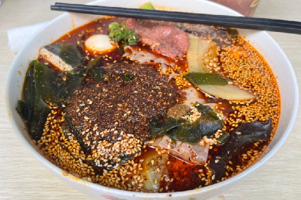 脏摊麻辣烫 脏摊麻辣烫