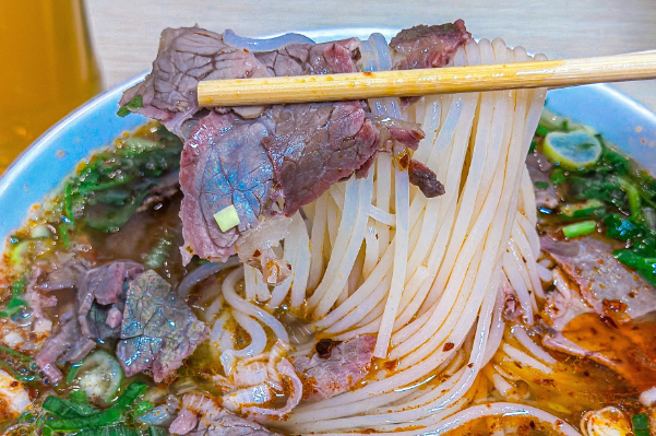 苏巷里生烫牛肉米线