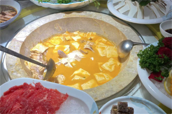 奇味石锅鱼火锅 奇味石锅鱼火锅