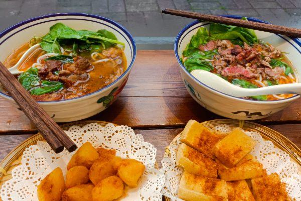 旺街口生烫牛肉米线