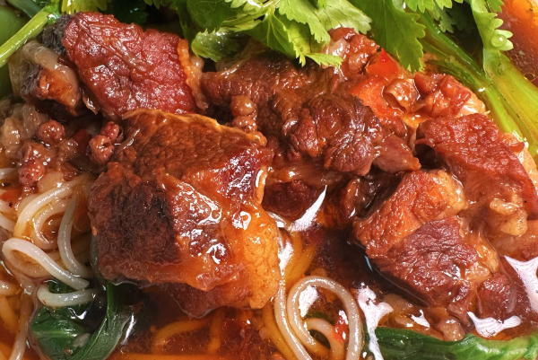 苏巷里生烫牛肉米线