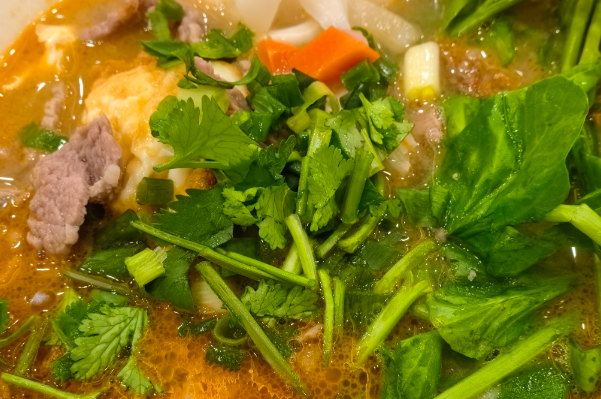 烫牛娃云南生烫牛肉米线