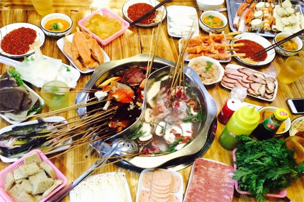 三兴串串香火锅 三兴串串香火锅