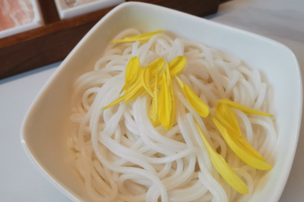 三舅妈云南过桥米线 三舅妈云南过桥米线