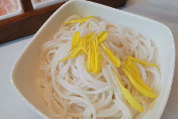 伯特利云南过桥米线