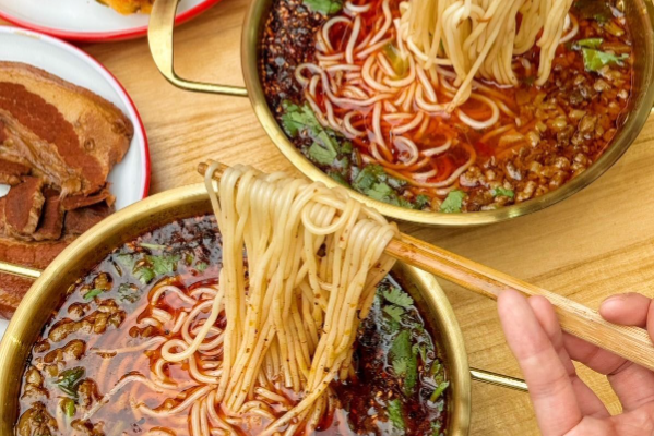 彭十伍徐州米线把子肉