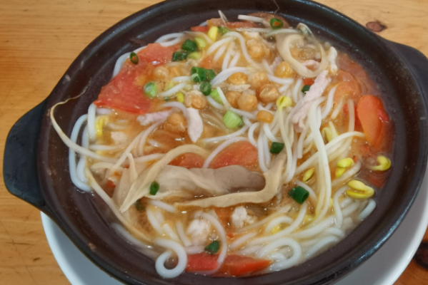 三点一线月亮馍·米线