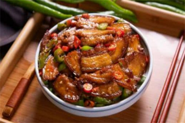 资食青年擂椒拌饭