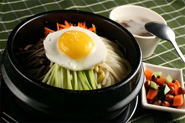 琪轩铭石锅拌饭
