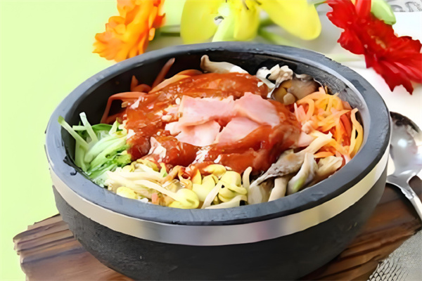 琪轩铭石锅拌饭