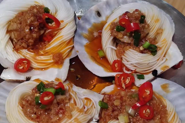 阮十三·摆烂的烤肉店