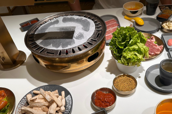 牛小鲜炭火烤肉 牛小鲜炭火烤肉