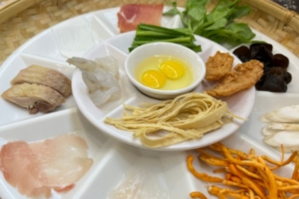 味道云南传统过桥米线