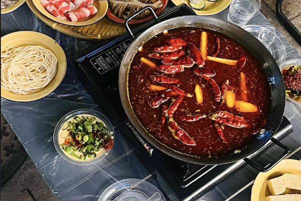 弄巴适地摊火锅 弄巴适地摊火锅