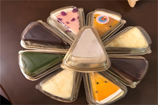CUNS CAKE村上千层蛋糕 CUNS CAKE村上千层蛋糕
