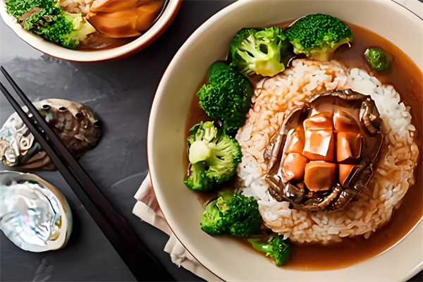 遇见鲍鱼排骨饭
