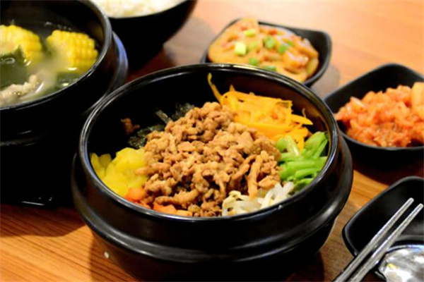 三姐弟石锅饭 三姐弟石锅饭
