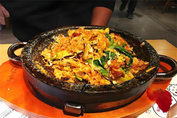 三姐弟石锅饭 三姐弟石锅饭