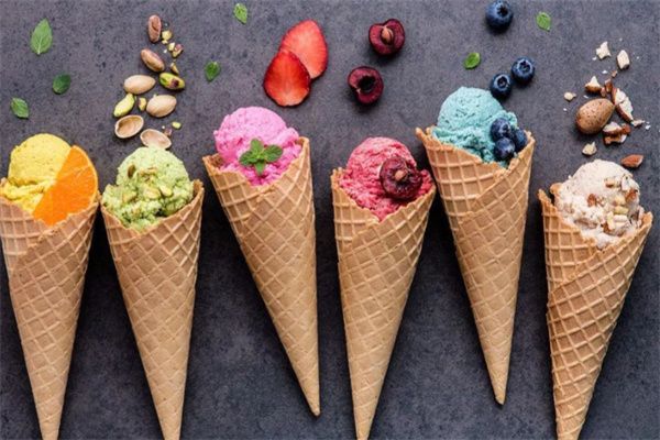 鲍萝莉牛乳冰淇淋 鲍萝莉牛乳冰淇淋