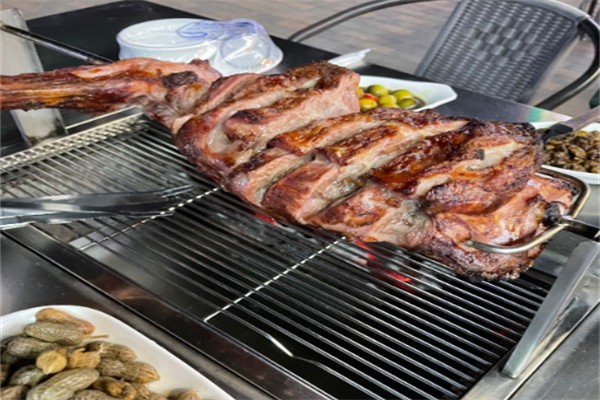 达子烤羊腿 达子烤羊腿