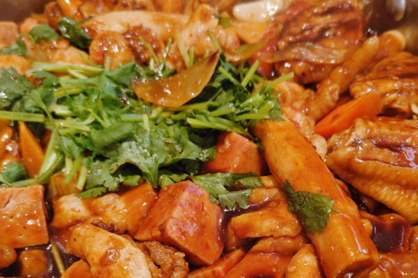 瓦小七卤味焖锅 瓦小七卤味焖锅