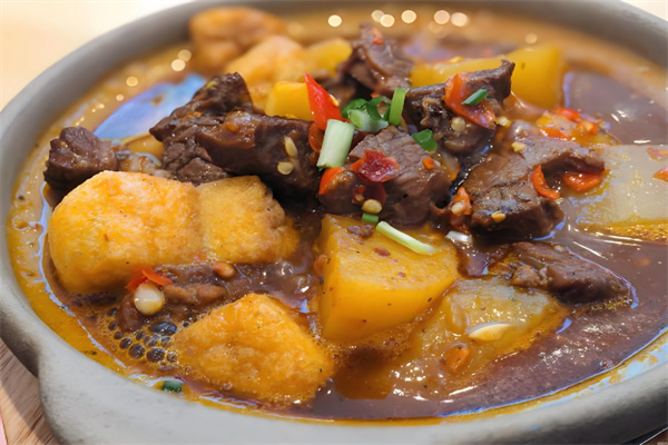 好大一碗·鲜炖牛腩饭 好大一碗·鲜炖牛腩饭