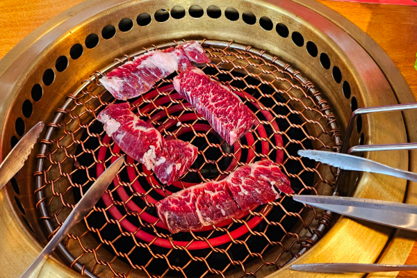 毕真烤肉店 毕真烤肉店