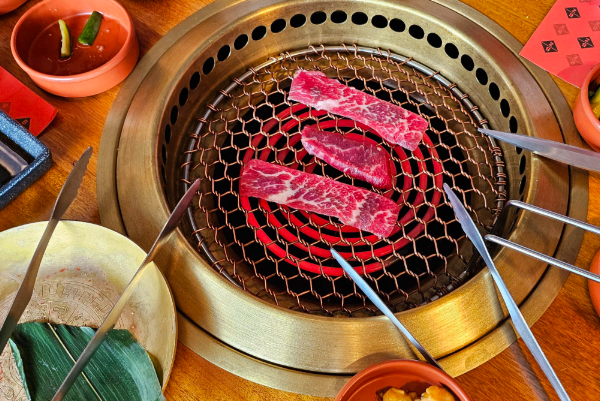 毕真烤肉店 毕真烤肉店