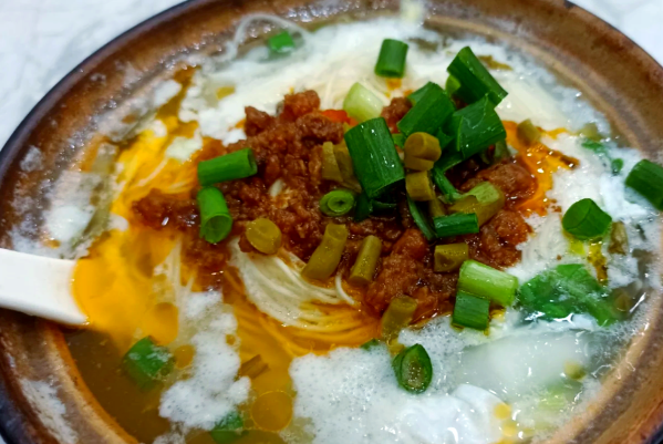 陈记砂锅米线 陈记砂锅米线