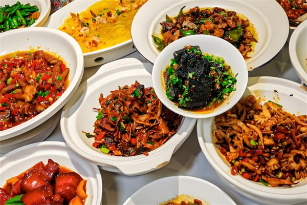 干饭湘辣椒炒肉 干饭湘辣椒炒肉