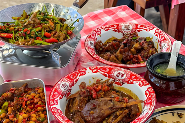 二娃川菜·猛火现炒就是香 二娃川菜·猛火现炒就是香