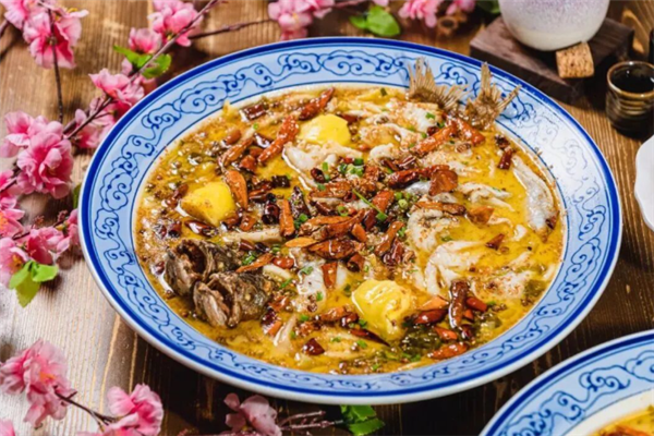 非池中酸菜鱼米饭 非池中酸菜鱼米饭