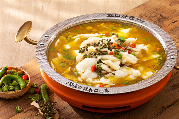 五口灶酸菜鱼现炒小馆