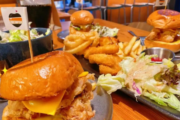 MUA摩造美式汉堡