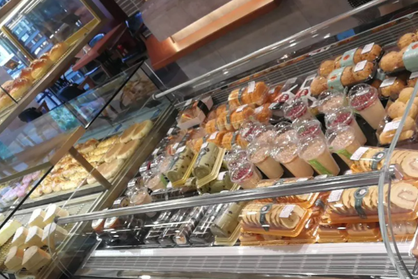 爱莉克丝 爱莉克丝